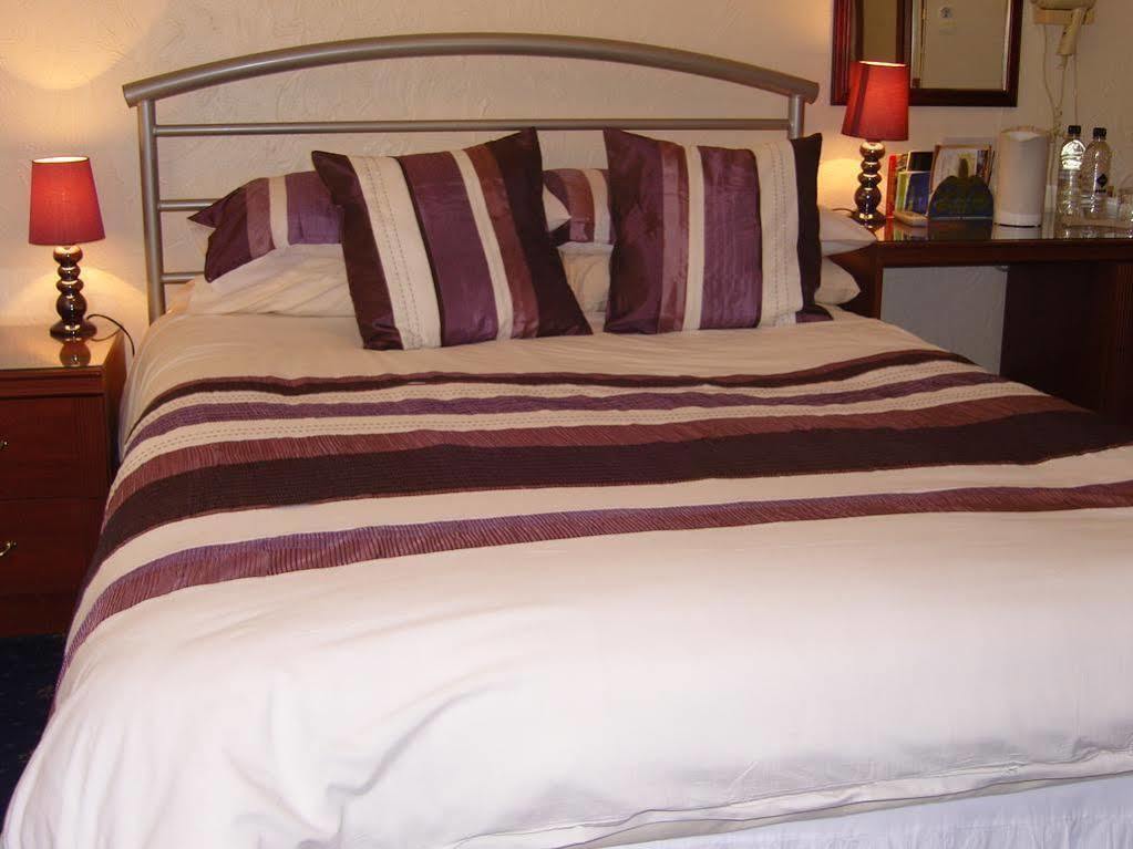 Blueshutters Hotel Poole Eksteriør billede