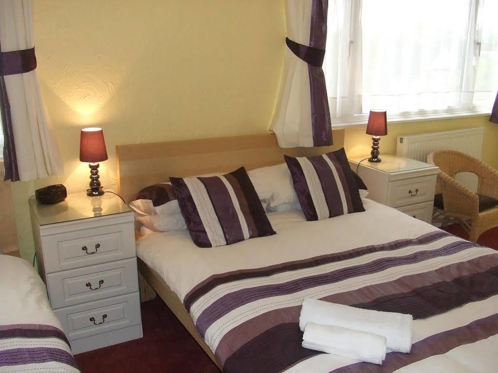 Blueshutters Hotel Poole Eksteriør billede