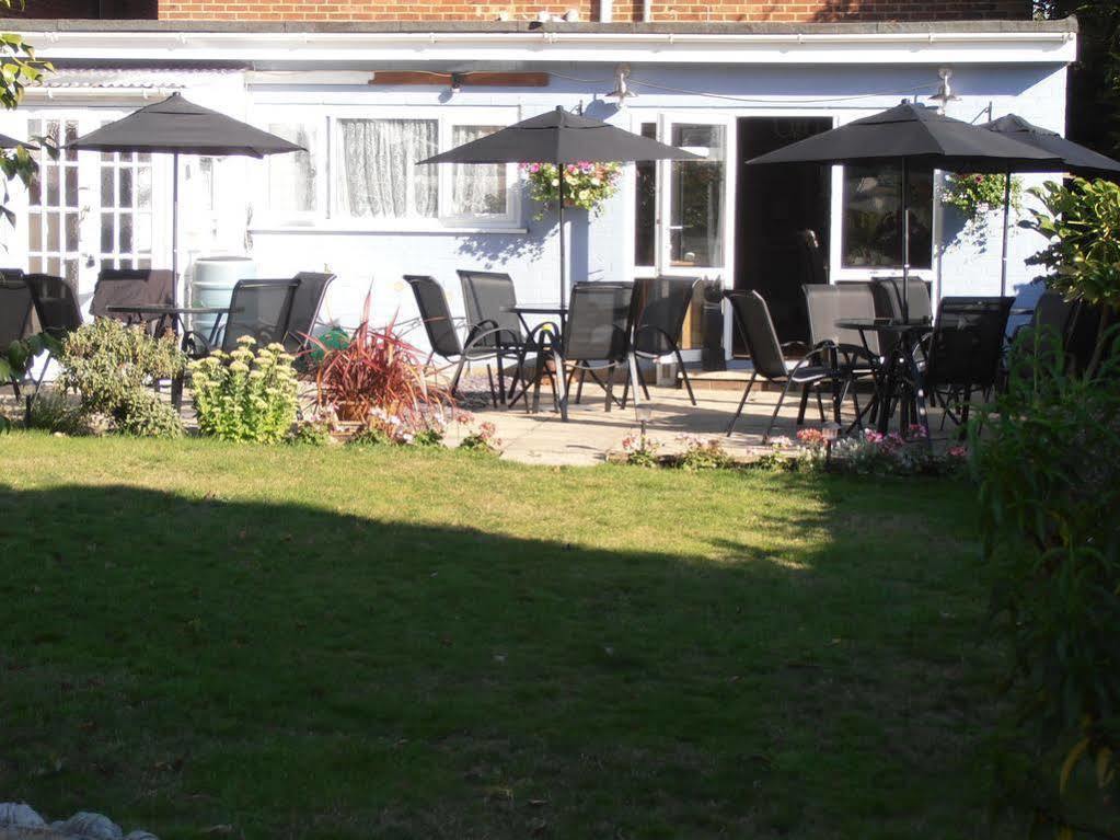 Blueshutters Hotel Poole Eksteriør billede