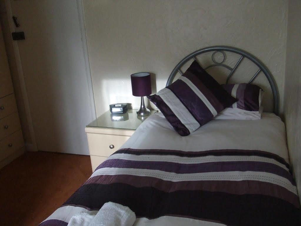Blueshutters Hotel Poole Eksteriør billede