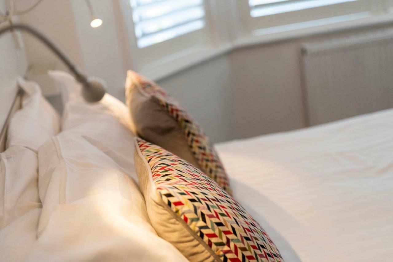 Blueshutters Hotel Poole Eksteriør billede